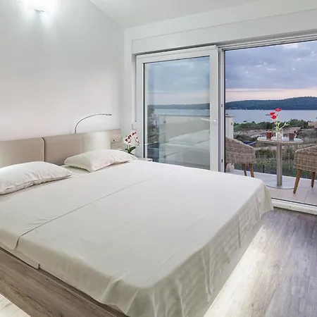 Villa Charming With Private Pool And Sea View Medulin