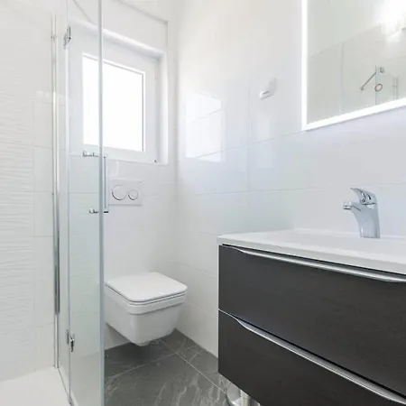 Charming With Private Pool And Sea View *