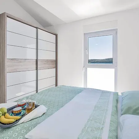 Villa Charming With Private Pool And Sea View *