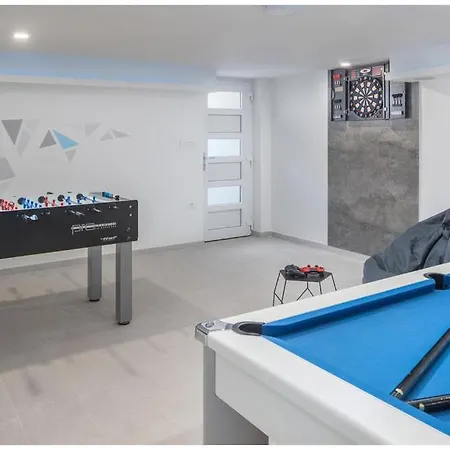 Villa Charming With Private Pool And Sea View